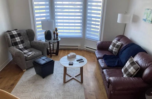 St. John's Bed & Breakfast | Marshall's Landing, Mount Pearl, NL - The convenience of city life living!