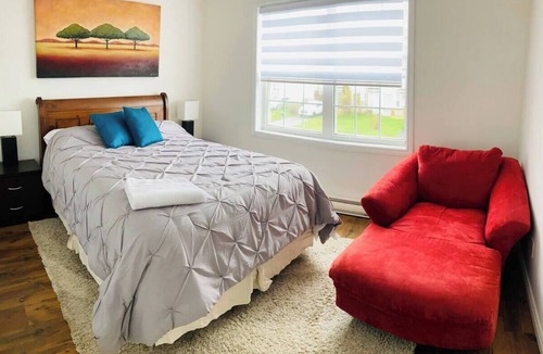 St. John's Bed & Breakfast | Marshall's Landing, Mount Pearl, NL - The convenience of city life living!