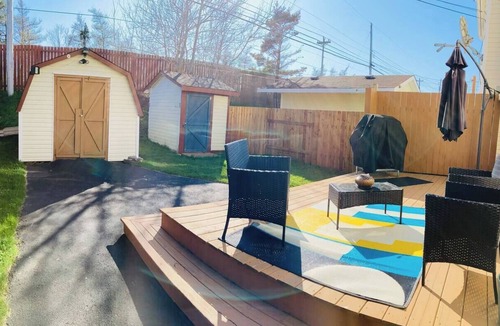 St. John's Bed & Breakfast | Marshall's Landing, Mount Pearl, NL - The convenience of city life living!