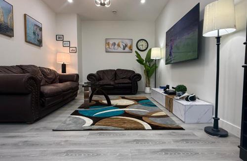 Calgary Apartment | Maxti Guest Suite, Northwest Calgary