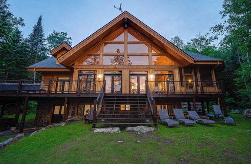 Wentworth-Nord Ski Chalet | Mazama | Private Lake | Hot tub | Sauna | 16 pers | Kayak | Paddleboard