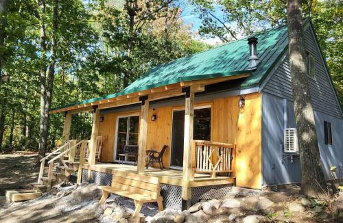 New Vineyard House | Mill Pond Waterfront Cabin On The Way To Sugarloaf