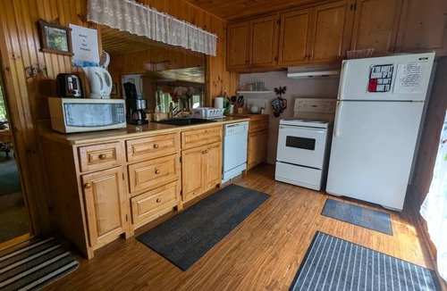 Miller Lake Cottage | Miller Lake North Bruce Peninsula family cottage