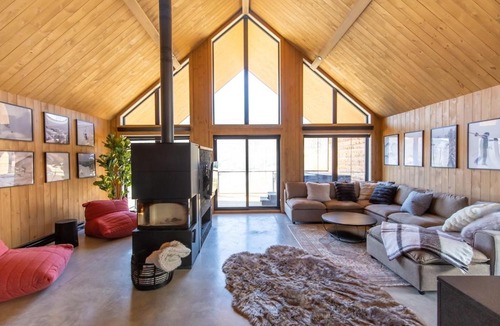 Saint Ferreol les Neiges Ski Chalet | Mira - 5 bedrooms - 23 people