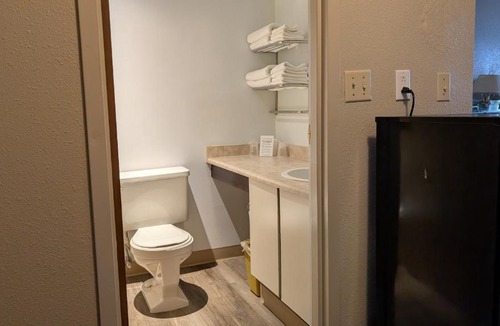 Prince Rupert Hotel | Moby Dick Inn