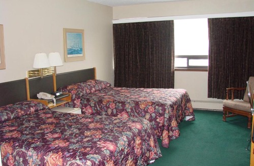Prince Rupert Hotel | Moby Dick Inn