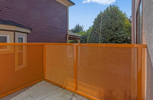 Kitsilano Apartment | Modern 1-Bedroom Apartment in Ideal Location