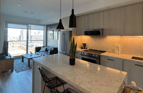 Downtown Toronto Apartment | Modern 1BR Apt with Stunning Views and Pool Access
