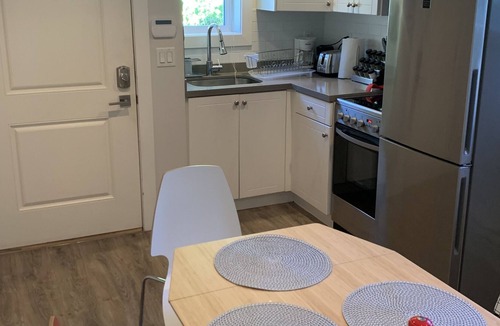 Riley Park House | Modern 2 bedroom laneway home in Fraserhood