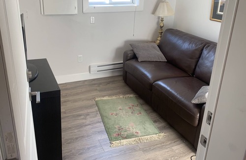 Riley Park House | Modern 2 bedroom laneway home in Fraserhood