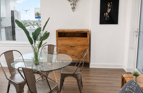 Mechanicsville Apartment | Modern 2 Bedroom Stay in the Heart of Ottawa