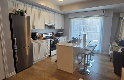 Durham Region House | Modern 2-Storey townhouse | 2BDR | 1 BATH | Free Parking | Minutes to Hwy 401