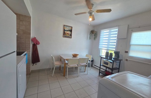 Little Italy Apartment | Modern 2BR Steps to Jean-Talon Metro Fast Wi-Fi Long Stays Welcome