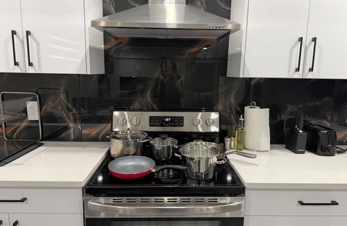 Southeast Edmonton Apartment | Modern 2BR Suite | Private Entry | Netflix
