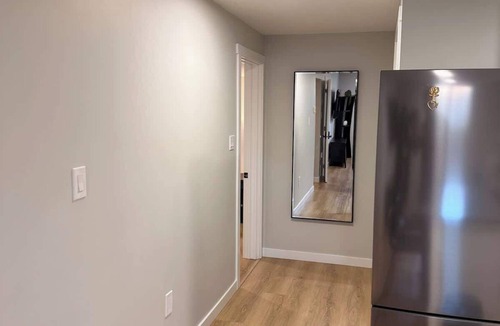 Calgary House | Modern 2BR Suite Private Entry Parking Laundry