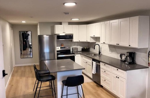 Calgary House | Modern 2BR Suite Private Entry Parking Laundry