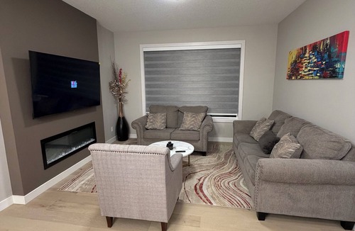Cochrane House | Modern 3–4 bedroom duplex in the New South Bow Landing community of Cochrane AB