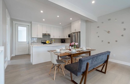 Marda Loop Apartment | Modern 3Br Altadore Home Near Downtown