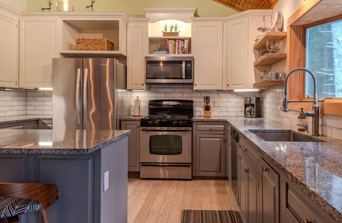 Mount Vernon House | Modern 4 BR Waterfront Lake House Directly on Minnehonk Lake Belgrade Lakes Area