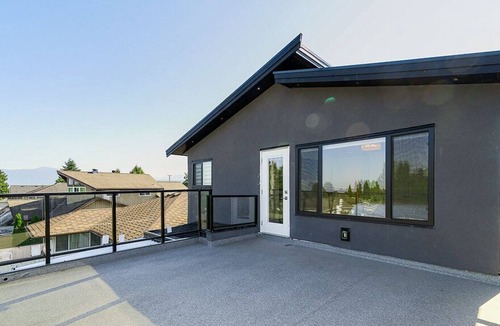 Burnaby House | Modern and Spacious Home