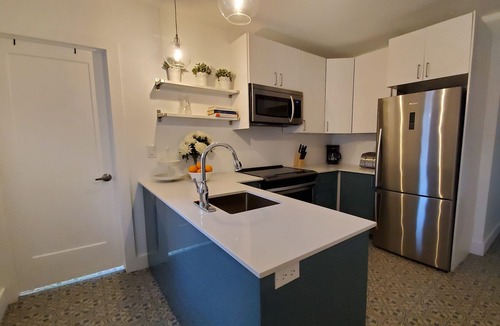 Niagara Falls Apartment | Modern Apartments Near Niagara Falls, Walk Everywhere + Parking!