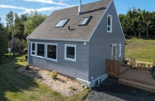Pointe-au-Pic Condo | Modern chalet near the Casino