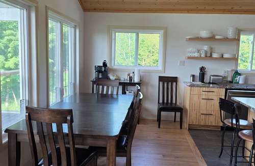 Manitoulin District House | Modern Country Retreat in Tehkummah | 3 Bedrooms | Peaceful Manitoulin Getaway