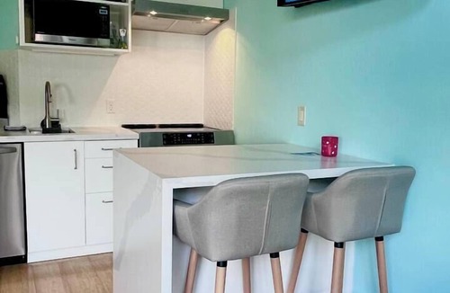 Whistler Creekside Apartment | Modern Creekside Hideaway | Walk to Gondola