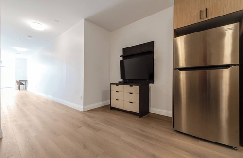Rouge Apartment | Modern Fully Furnished Deluxe 2 Bedroom Condo