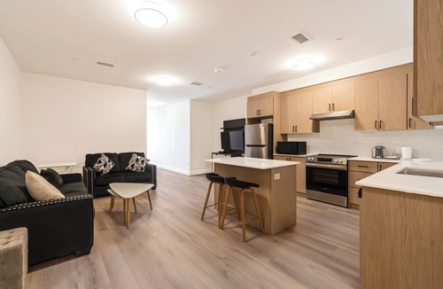 Rouge Apartment | Modern Fully Furnished Deluxe 2 Bedroom Condo