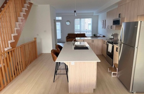 Ajax House | Modern Home Near Ajax GO | Easy Access to Toronto