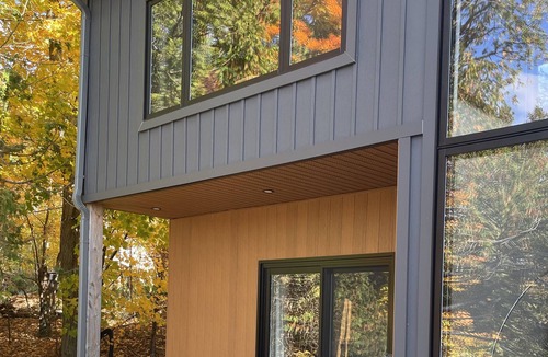 Val-des-Monts Ski Chalet | Modern Lake House — 50 min from Ottawa!