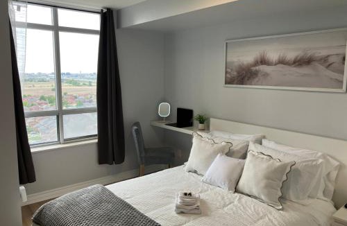 Humberwood Apartment | Modern Luxe 2BR with Free Parking Near YYZ