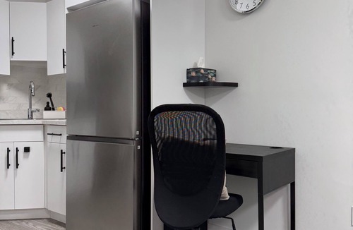 Regina House | Modern Private Suite in Regina w/Separate Entrance