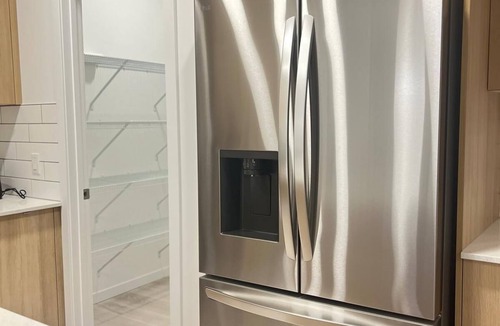 Northwest Edmonton House | Modern Stay Minutes from West Edmonton Mall