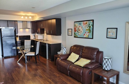 Bendale Condo | Modern Stylist Condo in the Heart of Scarborough