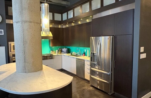Corktown Condo | Modern Toronto Sky Loft