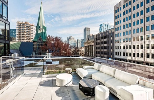Downtown Montreal Apartment | Modern Urban Retreat with Skyline Panorama