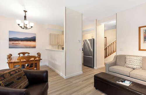 Village North Hotel | Modern Village Townhome | Hot Tub Access | Adventure at your Doorstep
