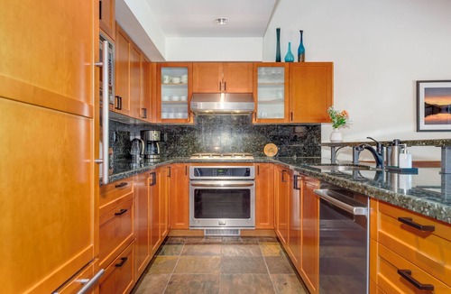 Village North House | Montebello 4864 - Air Conditioning, Private Hot Tub, Mountain Views, Close to Village