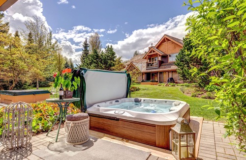 Village North House | Montebello 4864 - Air Conditioning, Private Hot Tub, Mountain Views, Close to Village