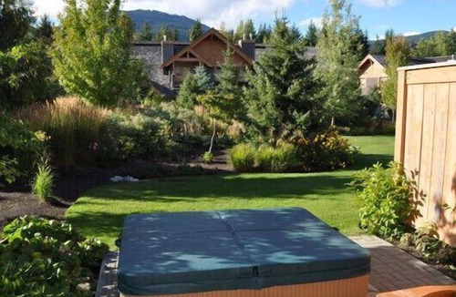 Village North House | Montebello Townhome - Whistler, British Columbia