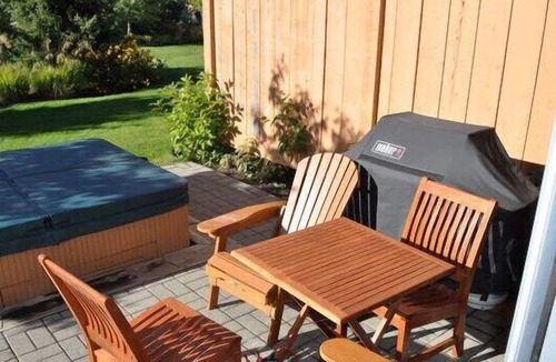 Village North House | Montebello Townhome - Whistler, British Columbia