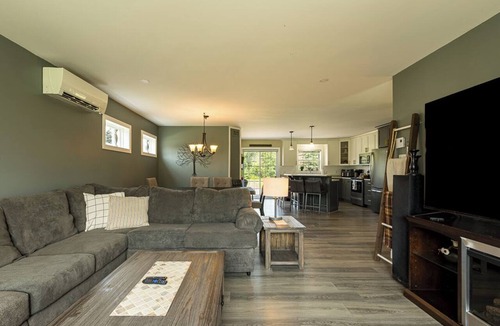 Georgetown House | Morrison’s Beach Road Island Retreat
