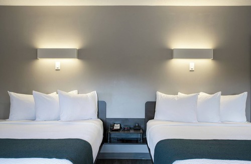Saanichton Hotel | Motel 6 Saanichton, BC - Victoria Airport
