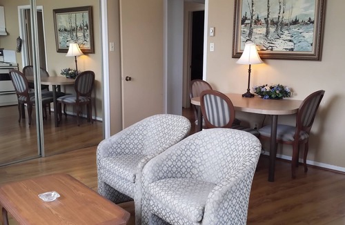 Saint-Jean-Sur-Richelieu Hotel | Motel Iberville