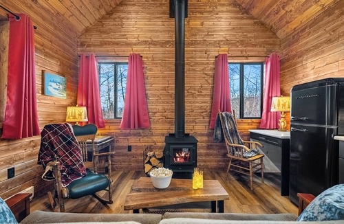 Foothills County Cabin | Mount Evan Cabin - Luxury Riverside Cabin