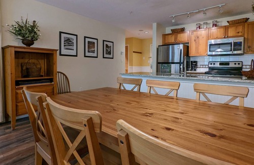 Village North Condo | Mountain-Chic Village Location! Heart of Whistler - Minutes to Gondola