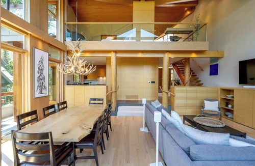 Blueberry Hill Condo | Mountain townhome w/hot tub & views