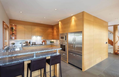 Blueberry Hill Condo | Mountain townhome w/hot tub & views